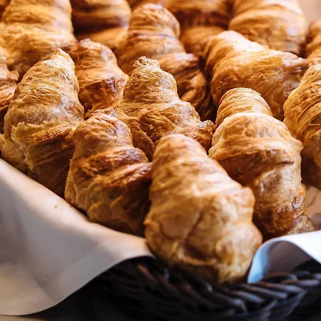 Отель One Leipzig-augustusplatz Лейпциг