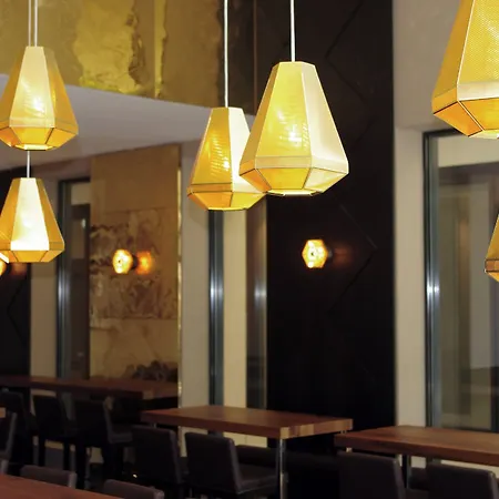 One Leipzig-augustusplatz מלון 3*