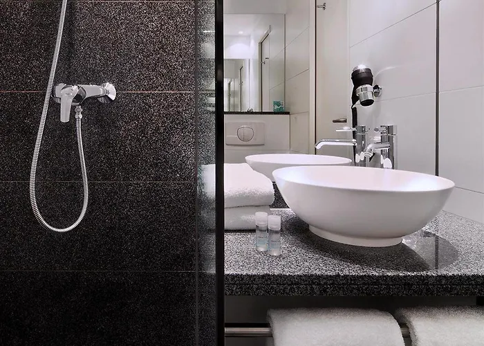 One Leipzig-augustusplatz 3* לייפציג